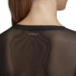 Adidas Woman T-Shirt Escouade Tee 14 Adidas Woman T-Shirt Escouade Tee -Yonex Shop DT3966 APP on model detail 1 white grande 4158ba37 d76b 4d33 8dc8 0e2d6f0481a4